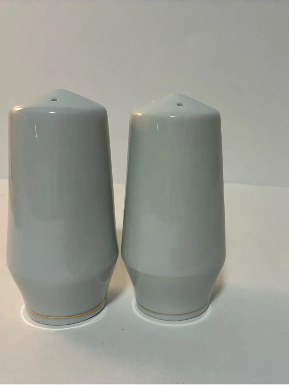 Unbranded White Ceramic Christmas Tree Salt & Pepper Shaker Set